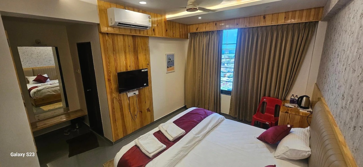delux-ac-room1