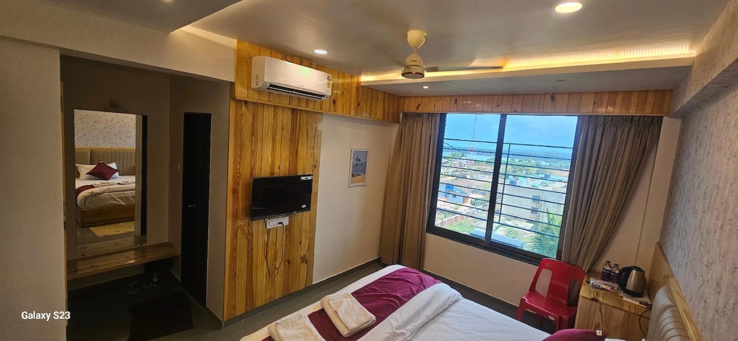 delux-ac-room2